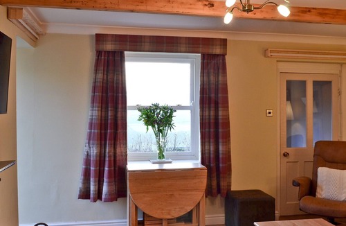 New Mills Cottage | 2 bedroom accommodation in New Mills
