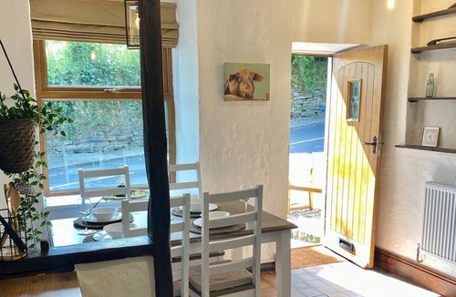 Oakworth Cottage | 2 bedroom accommodation in Oakworth