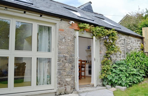 Stackpole Cottage | 2 bedroom accommodation in Valast Hill, near Stackpole