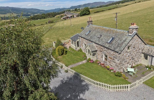 Pitlochry Cottage | 2 bedroom accommodation in Pitlochry