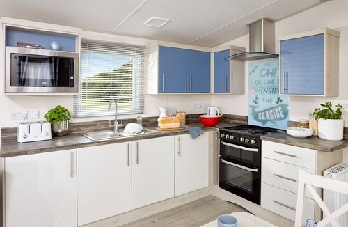 Ringwood House | 2 bedroom accommodation in St. Leonards, Ringwood