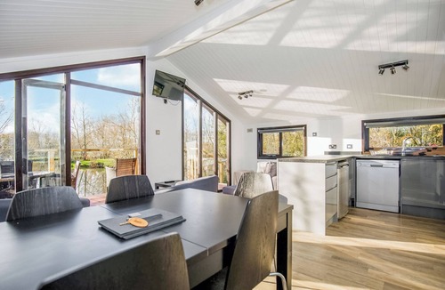 Dilton Marsh Ski Chalet | 2 bedroom accommodation in Westbury