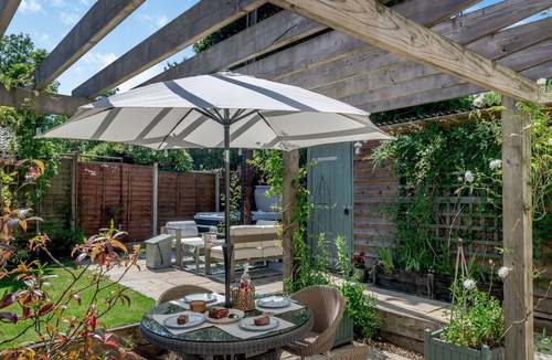 Beccles Cottage | 2 bedroom accommodation in Barsham, near Beccles