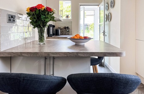 Rhiwbina Cottage | 2 bedroom accommodation in Cardiff