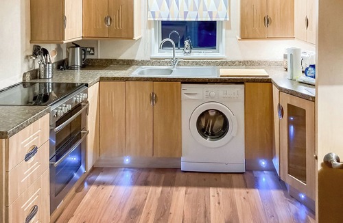 Kinclaven Ski Chalet | 2 bedroom accommodation in Cargill