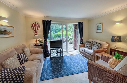 Dorking Cottage | 2 bedroom accommodation in Dorking