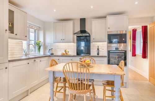 Lower Wick Cottage | 2 bedroom accommodation in Lower Wick, Dursley