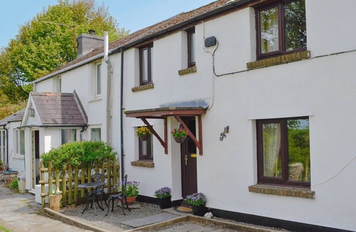 Glandyfi Cottage | 2 bedroom accommodation in Trisant, near Devil’s Bridge