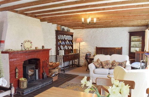 Glandyfi Cottage | 2 bedroom accommodation in Pontrhydygroes, Devils Bridge