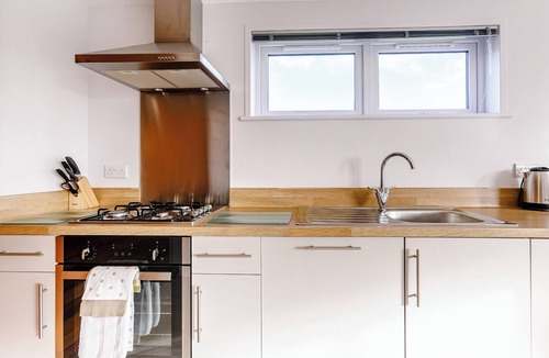 Ledbury Cabin | 2 bedroom accommodation in Ledbury