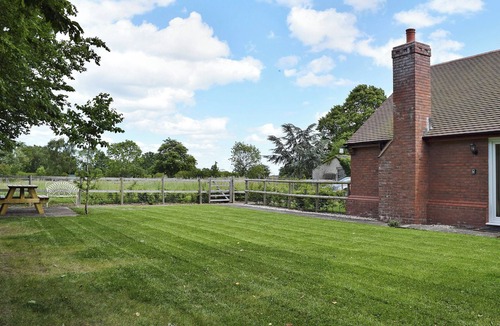 Malvern Cottage | 2 bedroom accommodation in Malvern