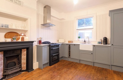 Malvern Cottage | 2 bedroom accommodation in Malvern