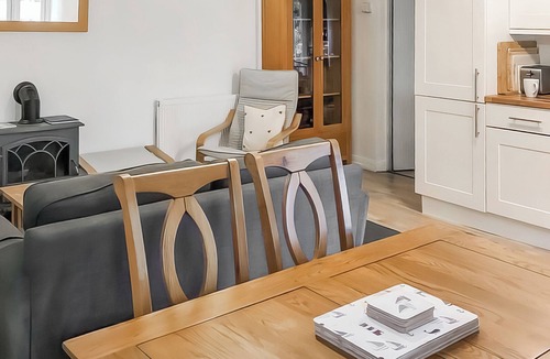 Axminster Cottage | 2 bedroom accommodation in Membury