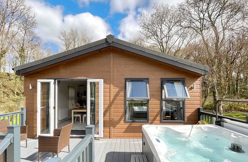 Saltash Cabin | 2 bedroom accommodation in Notter Bridge, Saltash