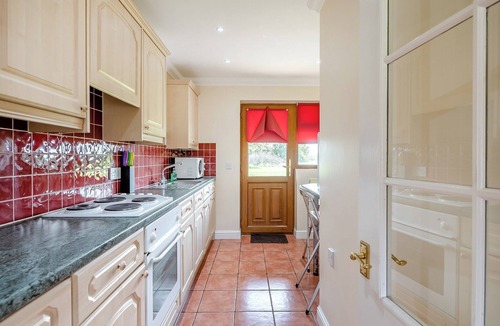 Brightlingsea Cottage | 2 bedroom accommodation in St Osyth
