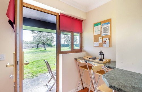 Brightlingsea Cottage | 2 bedroom accommodation in St Osyth