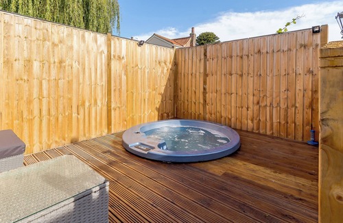 Storwood Cottage | 2 bedroom accommodation in Wheldrake, near York