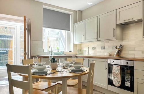 Tansley Cottage | 2 bedroom accommodation in Tansley
