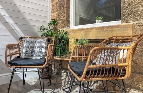 Tansley Cottage | 2 bedroom accommodation in Tansley