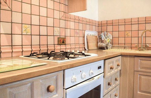 Muxton Cottage | 2 bedroom accommodation in Telford