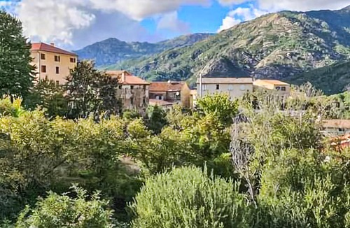 Tavera House | 2 bedroom accommodation in Tavera