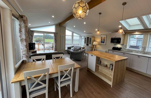 Annan Cabin | 2 bedroom accommodation in Annan