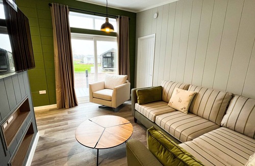 Annan Cabin | 2 bedroom accommodation in Annan