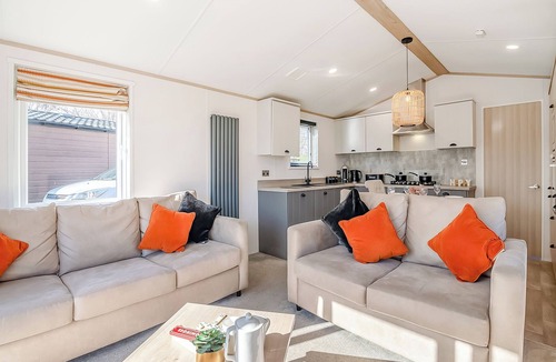 Arnold Ski Chalet | 2 bedroom accommodation in Skirlaugh, Nr Hull