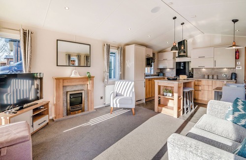 Arnold Ski Chalet | 2 bedroom accommodation in Skirlaugh, Nr Hull