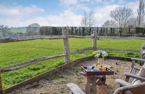 Hooe Cottage | 2 bedroom accommodation in Hooe, Battle