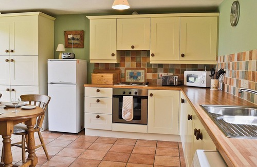 Beccles Cottage | 2 bedroom accommodation in Aldeby, near Beccles