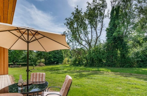 Beckley Cabin | 2 bedroom accommodation in Beckly