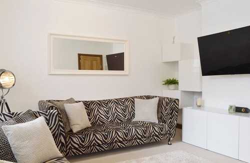 Buxton Cottage | 2 bedroom accommodation in Buxton