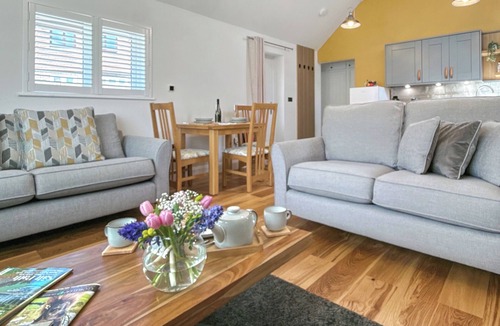 Wadeford Apartment | 2 bedroom accommodation in Somerset, near Chard