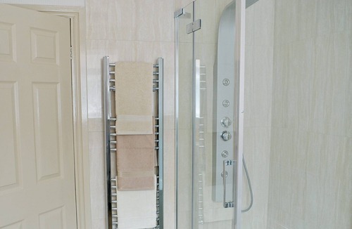 Chirk Cottage | 2 bedroom accommodation in Chirk