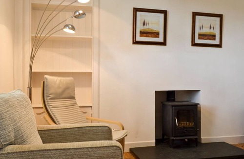 Forres Cottage | 2 bedroom accommodation in Forres