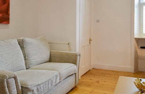 Forres Cottage | 2 bedroom accommodation in Forres