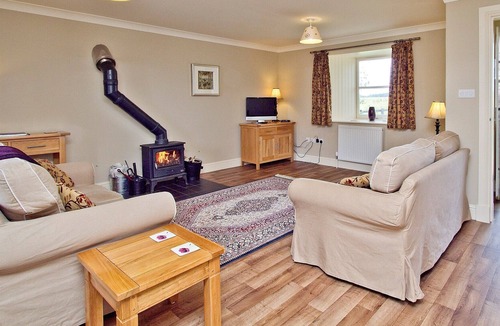 Carnwath Cottage | 2 bedroom accommodation in By Carnwath