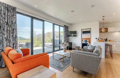 Lewes Ski Chalet | 2 bedroom accommodation in Lewes