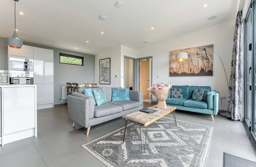 Lewes Ski Chalet | 2 bedroom accommodation in Lewes