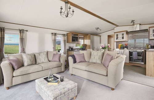 Llansantffraed Ski Chalet | 2 bedroom accommodation in Llanon
