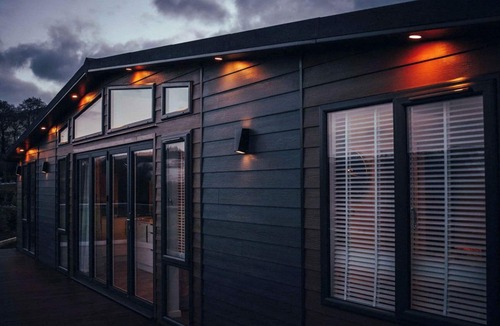 Llansantffraed Ski Chalet | 2 bedroom accommodation in Llanon