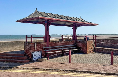 St Lawrence Apartment | 2 bedroom accommodation in Maldon