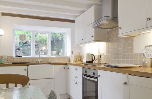 Birchover Cottage | 2 bedroom accommodation in Birchover, near Matlock