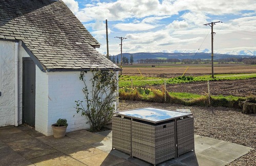 Murthill Cottage | 2 bedroom accommodation in Meigle