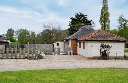 Norwich Cottage | 2 bedroom accommodation in Blofield, near Norwich
