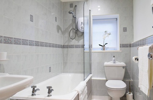 Perth Cottage | 2 bedroom accommodation in Methven, near Perth