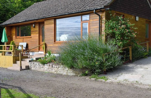 Llanfair-Dyffryn-Clwyd Cottage | 2 bedroom accommodation in Graigfechan, near Ruthin