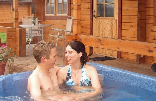 Ryther Ski Chalet | 2 bedroom accommodation in Stillingfleet, York