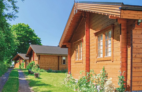 Ryther Ski Chalet | 2 bedroom accommodation in Stillingfleet, York